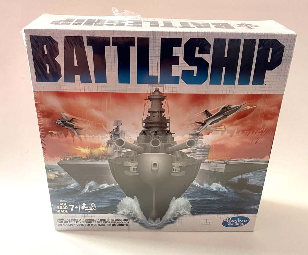 Hasbro Gaming Battleship Classic Naval Combat Board Game (A3264)